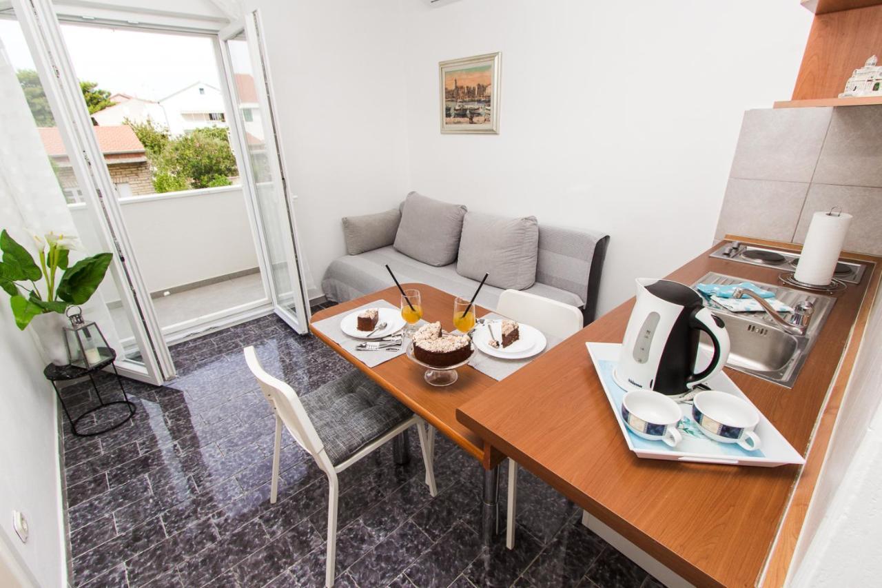 Apartmani Sanja Vodice Exterior foto